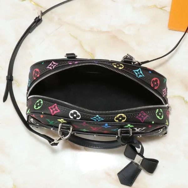 Bolsa de ombro compacta com monograma