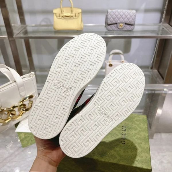 Tênis GG Monogram Stripe