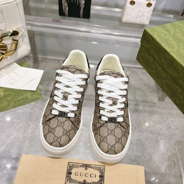 Tênis GG Monogram Stripe