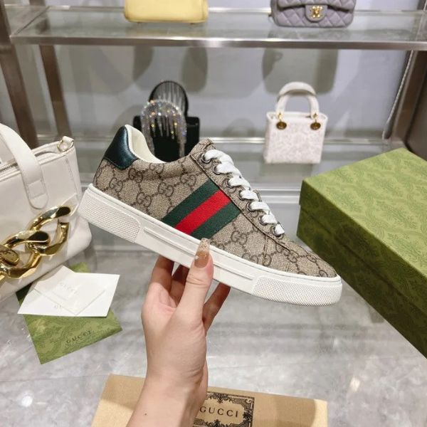Tênis GG Monogram Stripe