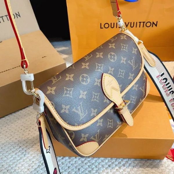 Bolsa de ombro com fivela Heritage
