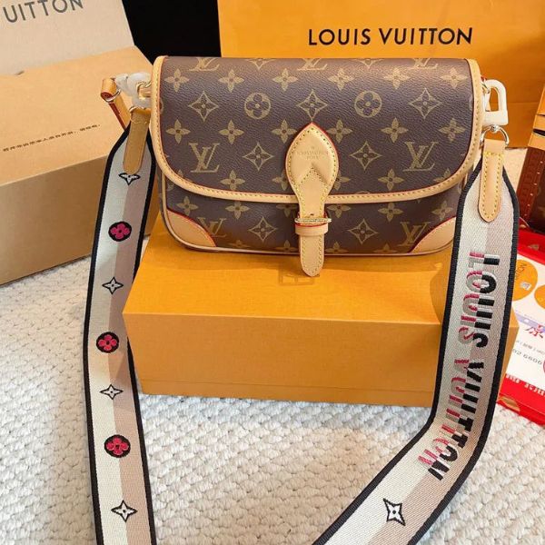 Bolsa de ombro com fivela Heritage