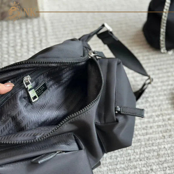 Bolsa estilo Pochete