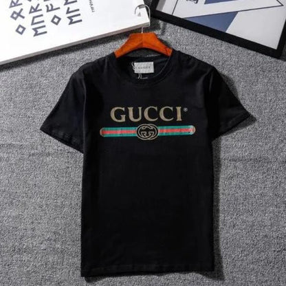 Camiseta casual listrada com logotipo 