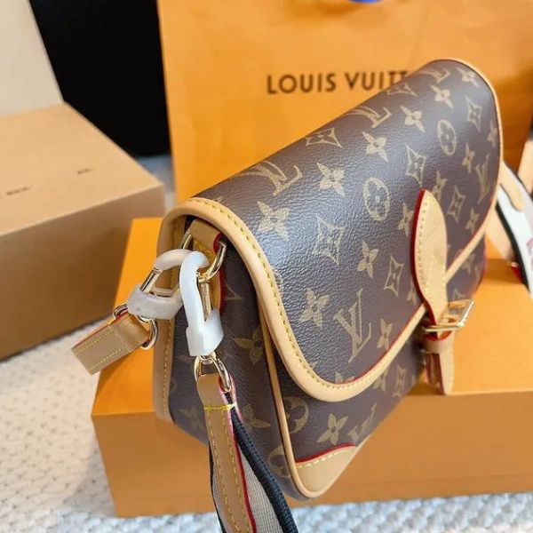 Bolsa de ombro com fivela Heritage