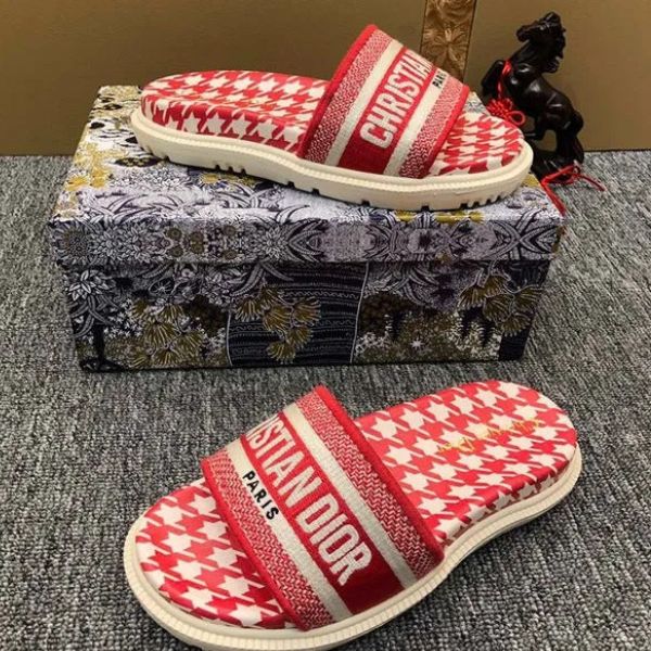Escorregador Houndstooth Deluxe 