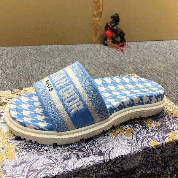 Escorregador Houndstooth Deluxe 