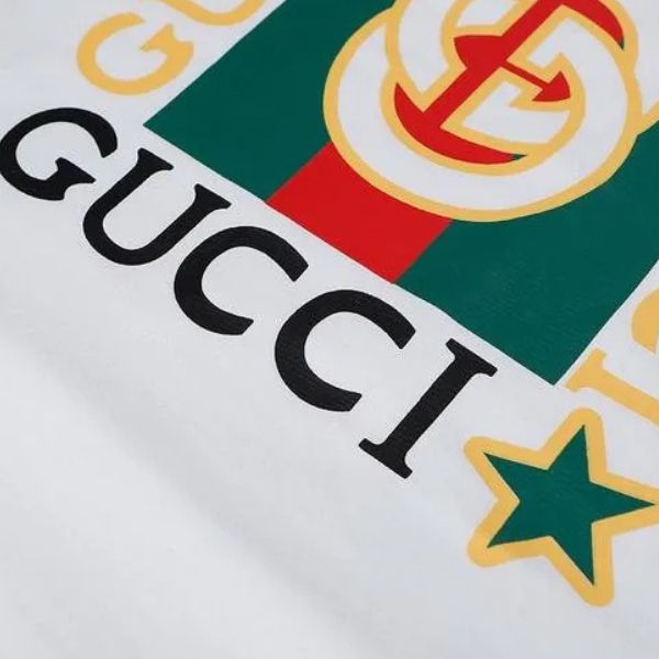 Camiseta gráfica Modern Stars 