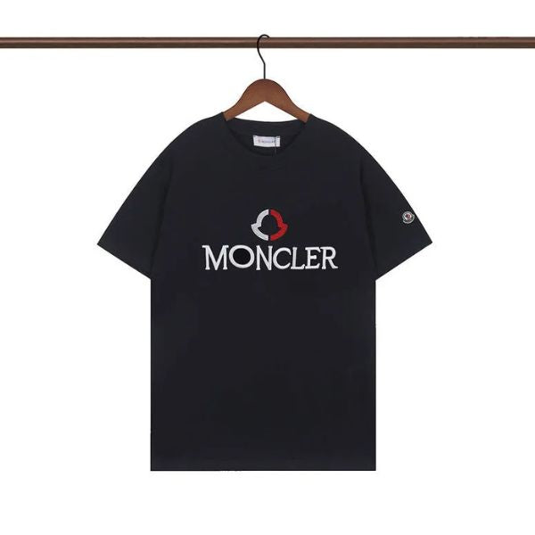 Camiseta com logotipo bordado da Moncler 
