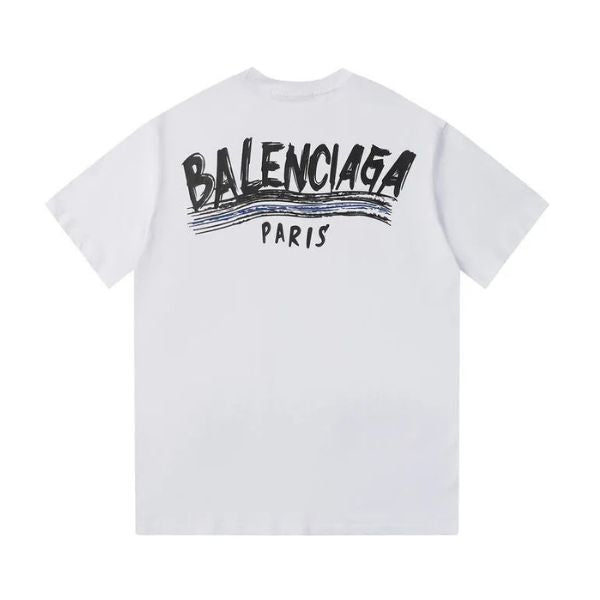 Camiseta com estampa parisiense 