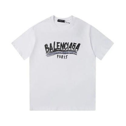 Camiseta com estampa parisiense 
