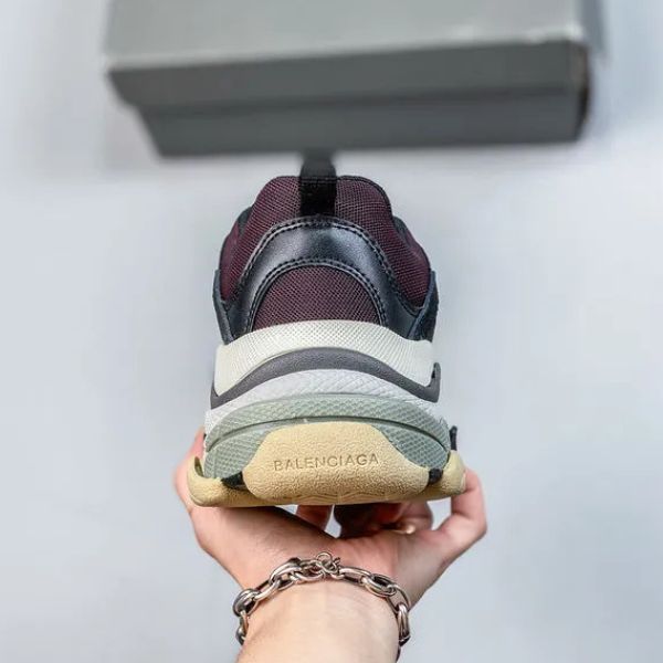 Tênis Chunky de Três Camadas