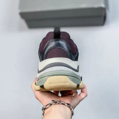 Tênis Chunky de Três Camadas