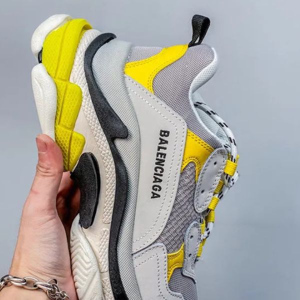 Tênis Chunky de Três Camadas