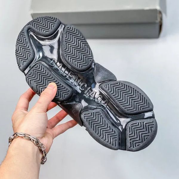 Tênis Chunky de Três Camadas