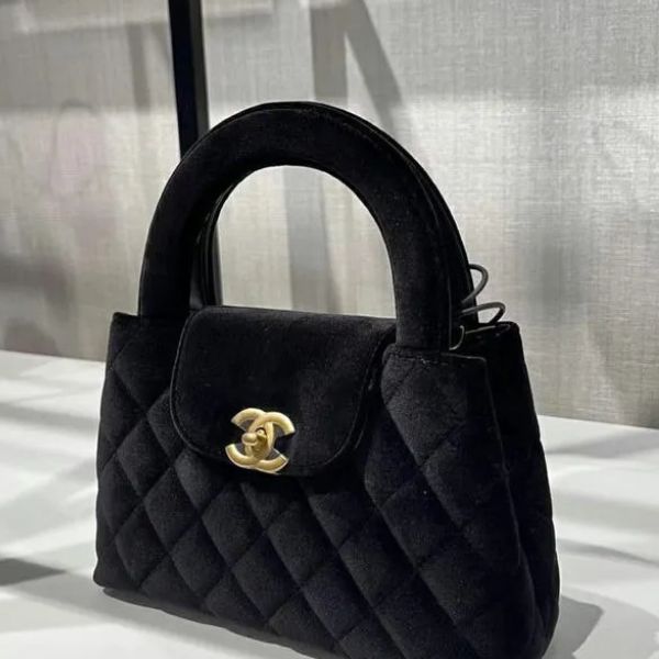 Bolsa de corrente com pingente